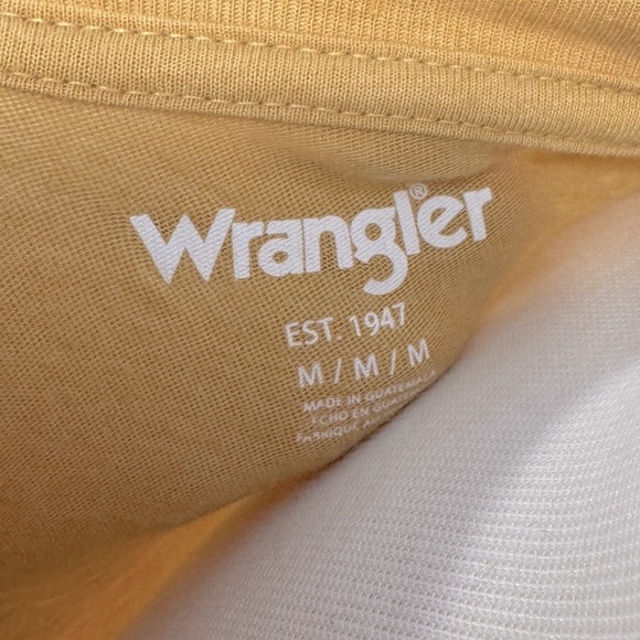 Men's Wrangler T-shirt Size M Gold Motorcycle Graphic Tee - Picture 4 of 4